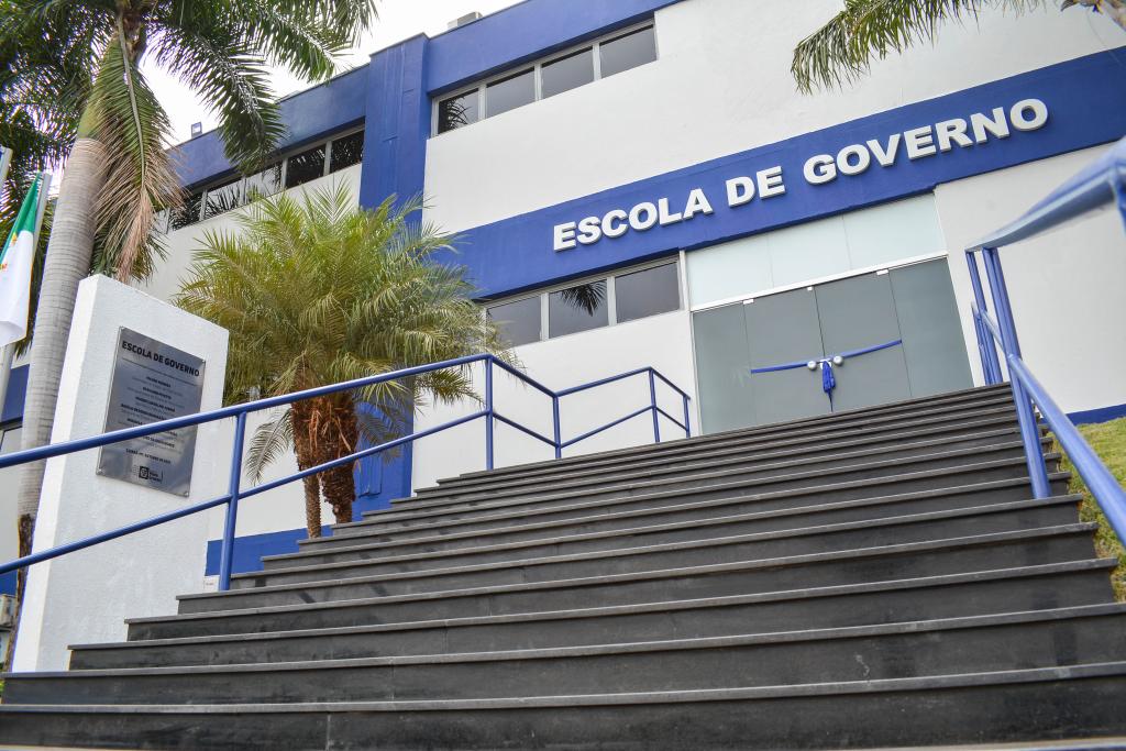 Escola de Governo realiza terceira edição do curso de Direito da Administração Pública