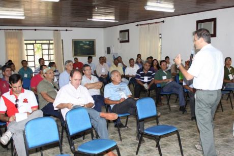 Sessenta técnicos participam do curso de olericultura que aborda manejo integrado de pragas