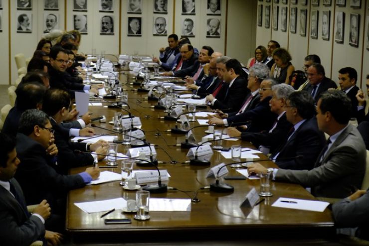 Taques diz que pagamento do FEX servirá para equilibrar contas