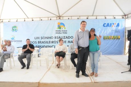 Governo de Mato Grosso realiza sonho da casa própria para 498 famílias de Sinop