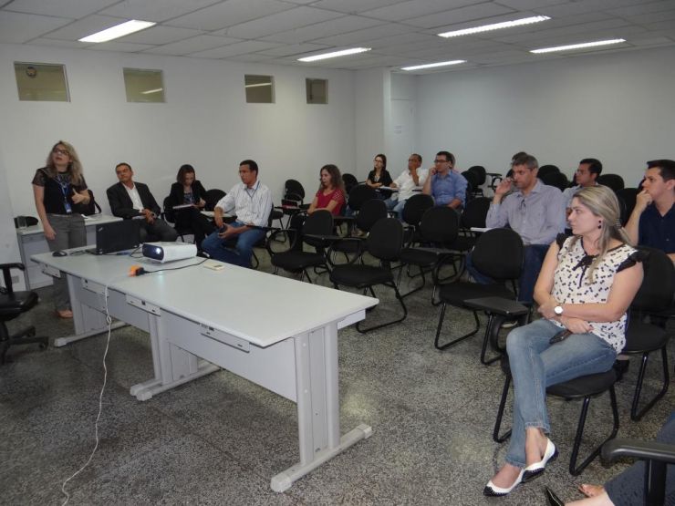 CGE reforça papel do controle interno em reunião na Sesp