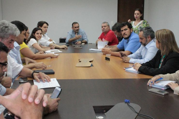 Governo apresenta proposta de pagamento da RGA ao Fórum Sindical