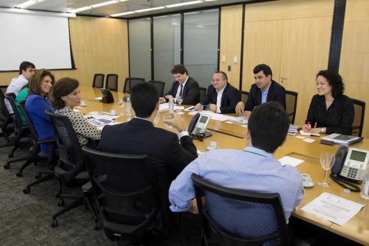 Governo apresentará novo cronograma ao BNDES para conclusão de obras