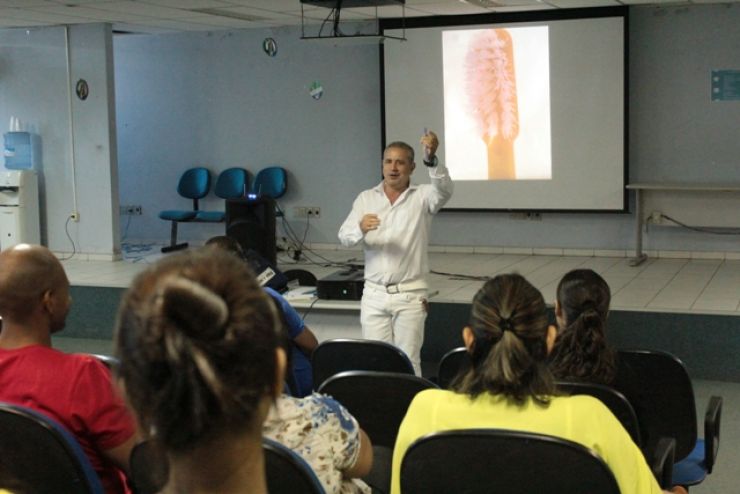 Palestra sobre higiene bucal reúne servidores da Seges