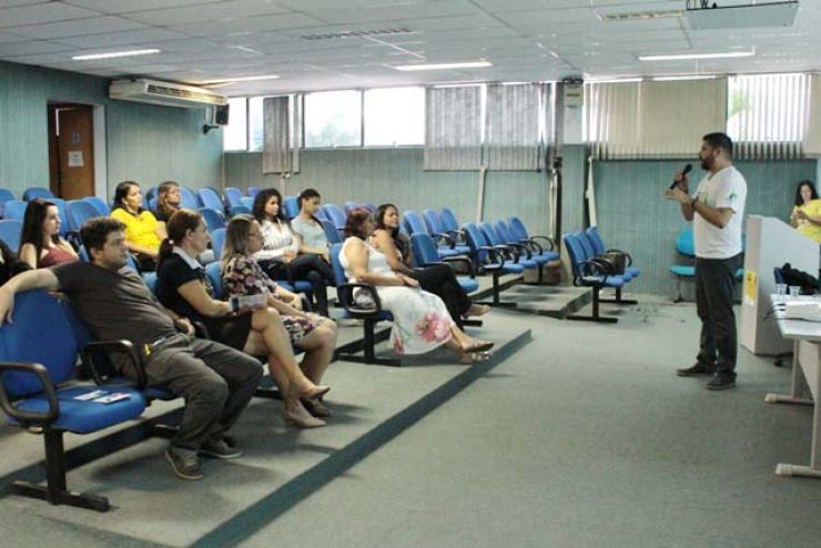 Palestra do CVV alerta para a prevenção do suicídio