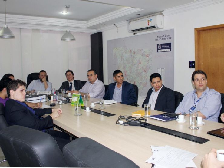 Equipe de governo se reúne com Sinetran