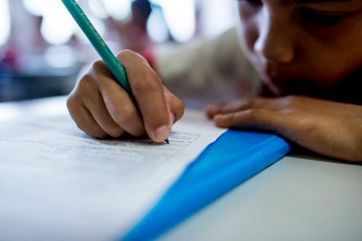 STF determina reinício imediato das aulas na rede estadual de ensino público