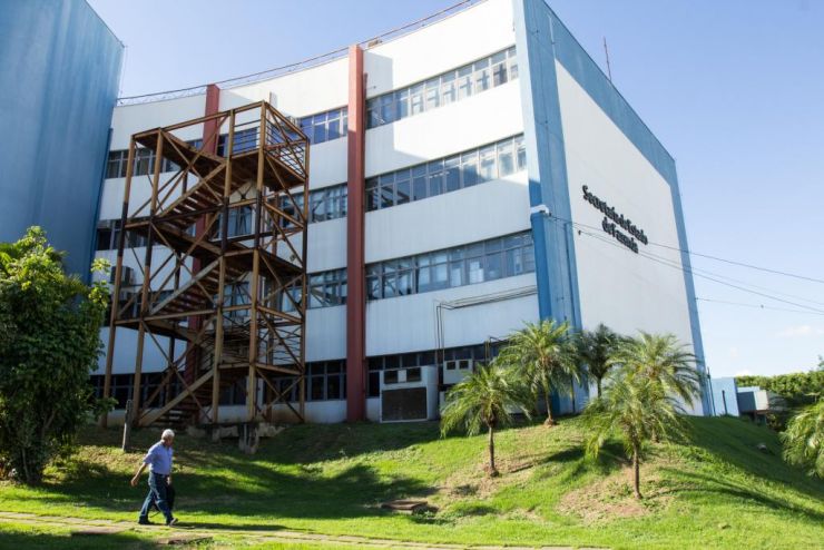 Governo prorroga prazo de adesão ao Refis