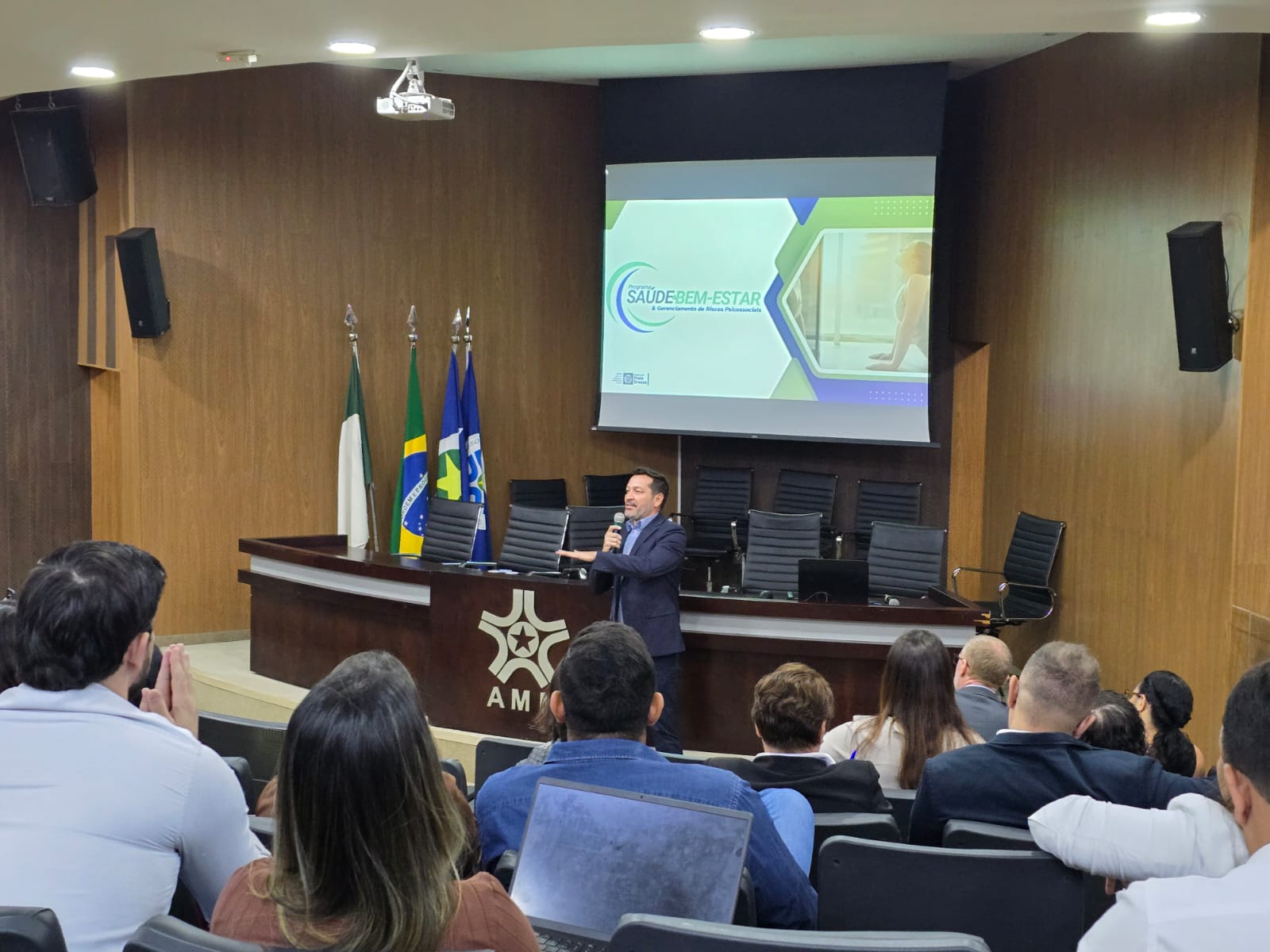 Seplag realiza seminário de gestão de pessoas para prefeitos e gestores de MT