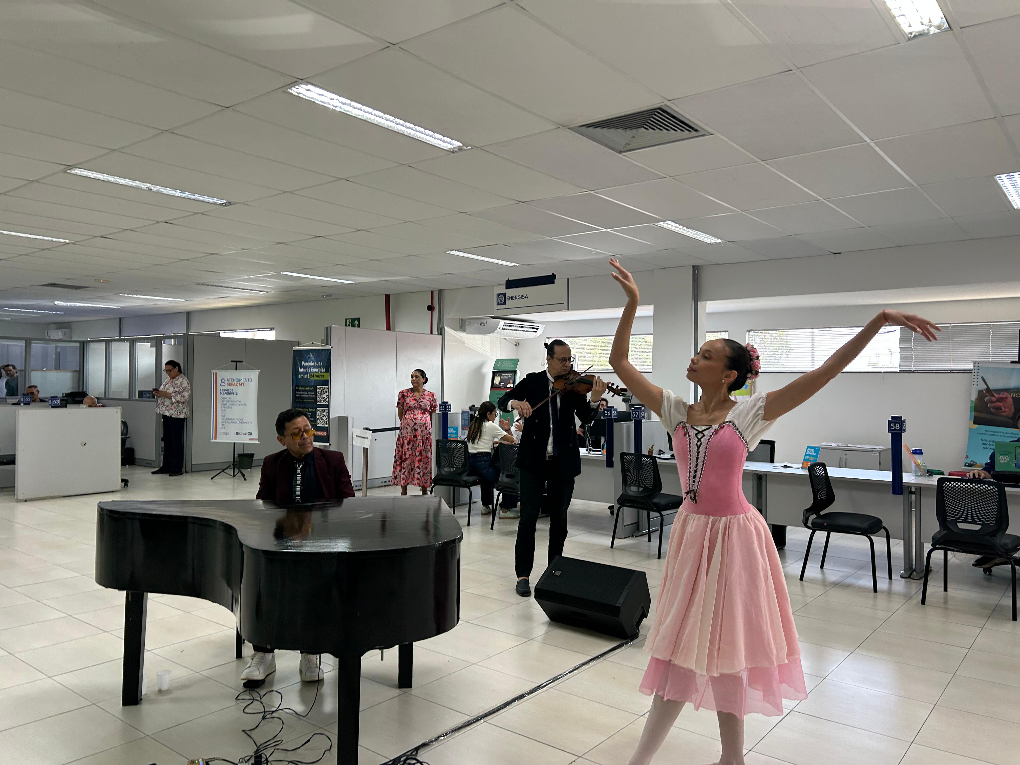 Unidades do Ganha Tempo recebem projeto Cultural Piano Gente