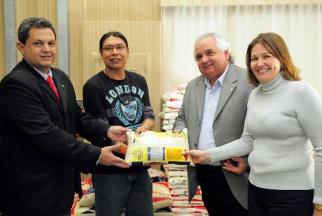 Setas recebe doação de alimentos da Sema para população indígena