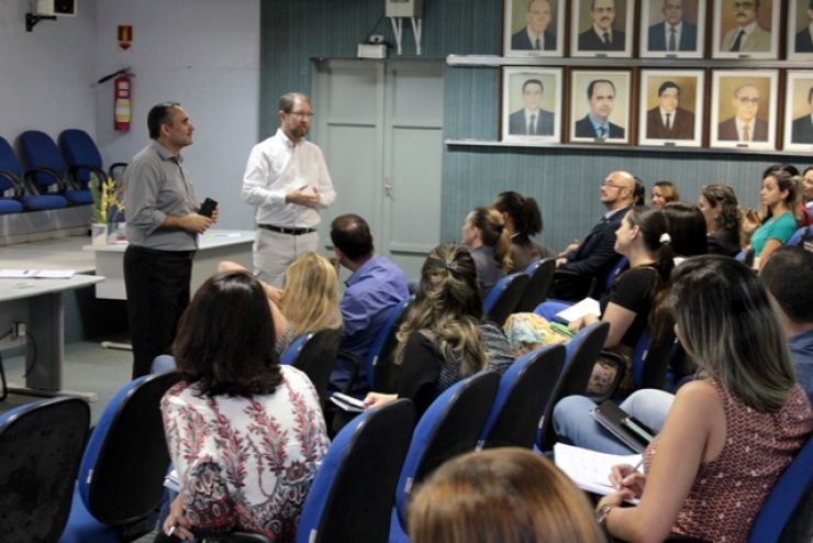 Reunião com gestores de Recursos Humanos discute melhorias para o setor