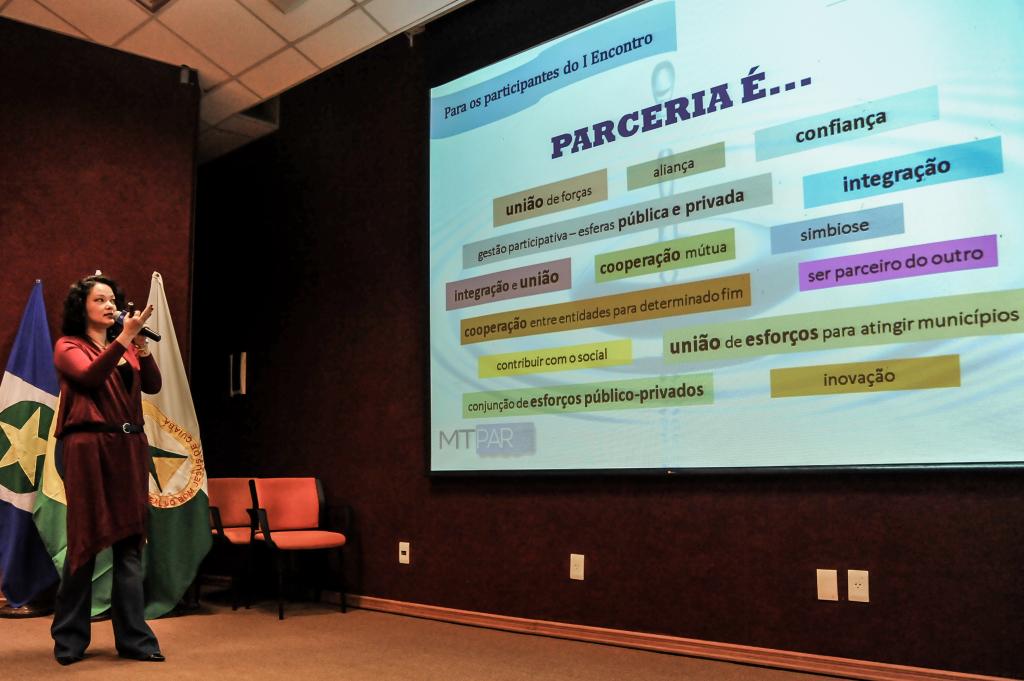 Encontro promove diálogo entre juristas nacionais e locais sobre a estruturação de parcerias