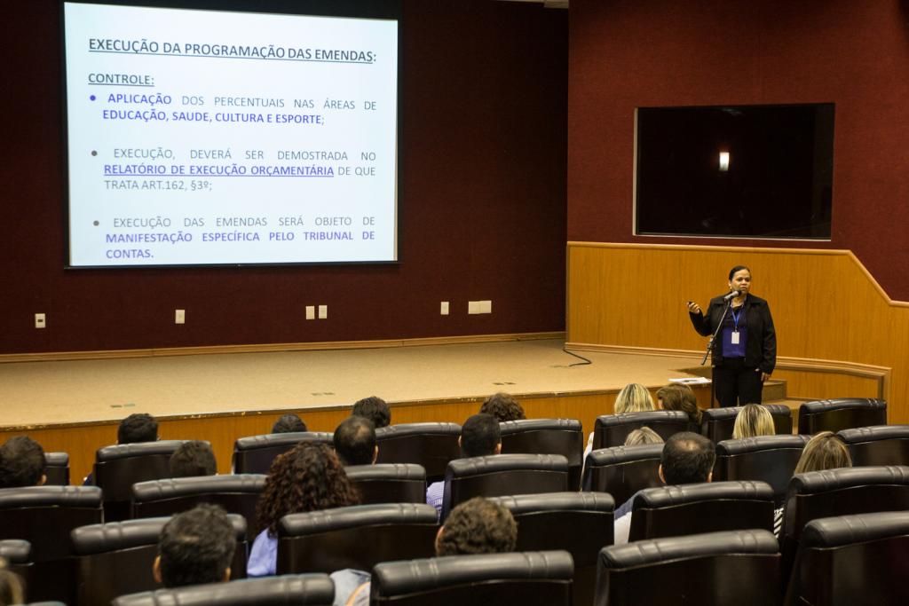 Seplan e Casa Civil promovem capacitação para assessores parlamentares